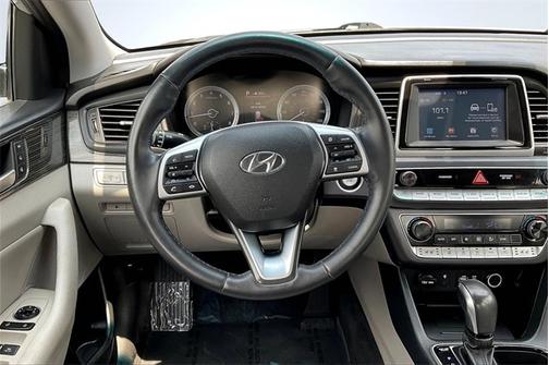 2019 Hyundai SONATA LIMITED
