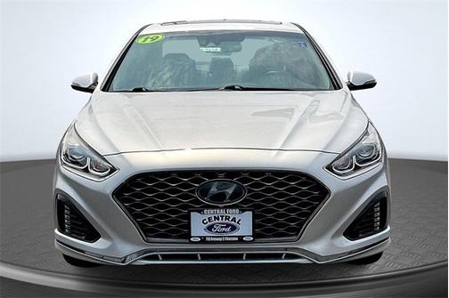 2019 Hyundai SONATA LIMITED