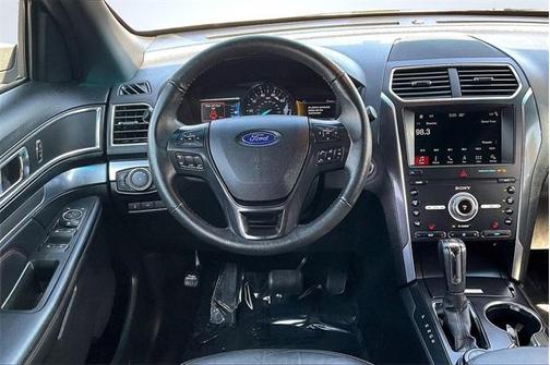 2019 Ford Explorer sport