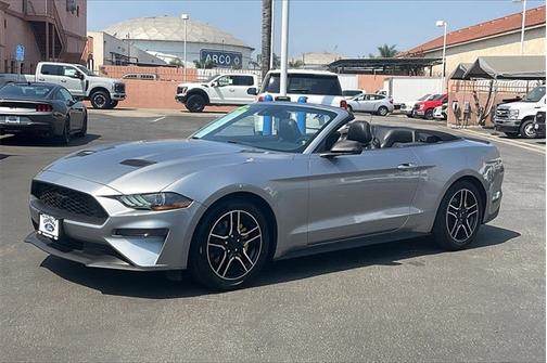 2022 Ford Mustang ECOBOOST PREMIUM