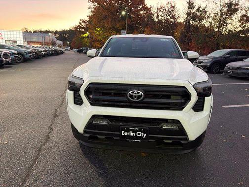 Ice Cap 2026 Toyota Tacoma SR5