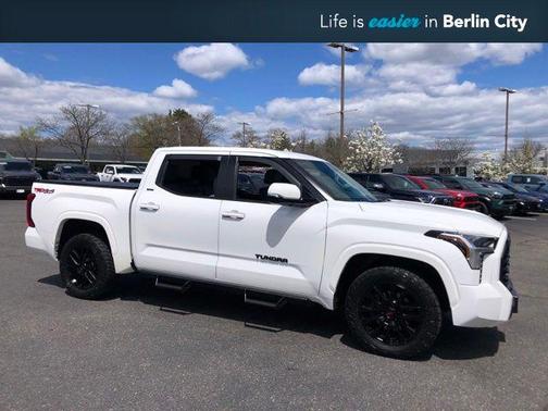 Ice Cap 2024 Toyota Tundra SR5