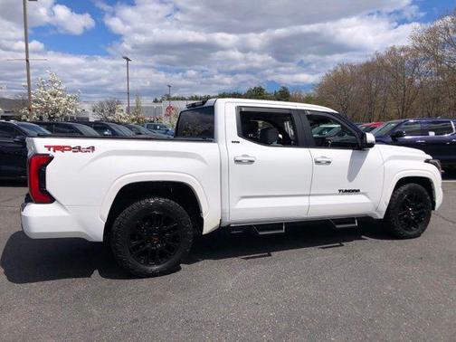 Ice Cap 2024 Toyota Tundra SR5