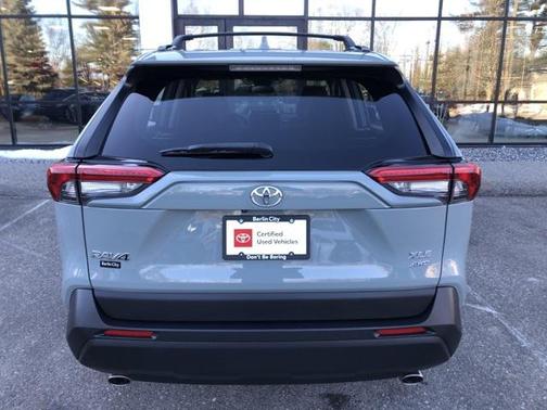 2023 Toyota RAV4 XLE