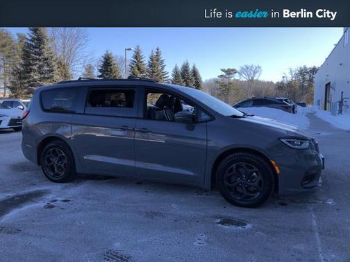 2021 Chrysler Pacifica Hybrid Touring L