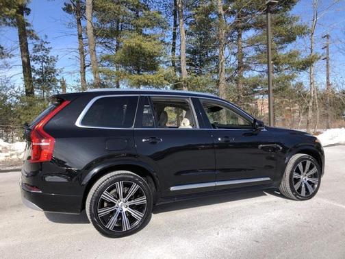 2022 Volvo XC90 T6 Inscription