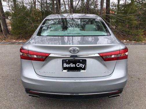 Celestial Silver Metallic 2016 Toyota Avalon XLE Premium