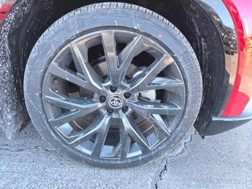 2025 Toyota Crown Signia Limited