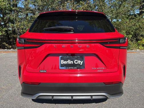 2024 Lexus NX 450h+ F SPORT Handling