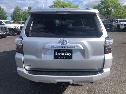 Classic Silver Metallic 2018 Toyota 4Runner SR5 Premium