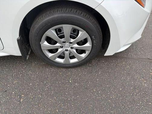 Wind Chill Pearl 2026 Toyota Corolla LE