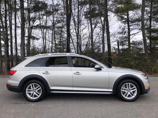 Cuvee Silver Metallic 2017 Audi A4 allroad 2.0T Premium