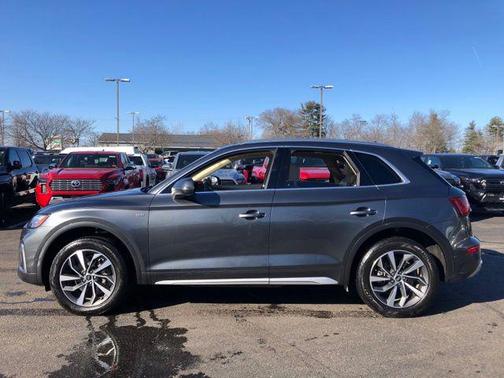 2025 Audi Q5 45 S line Prestige