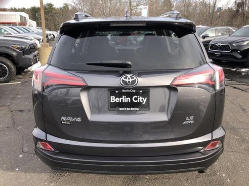2018 Toyota RAV4 LE
