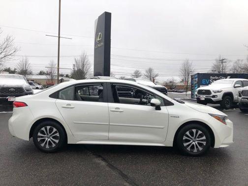 2020 Toyota Corolla Hybrid LE