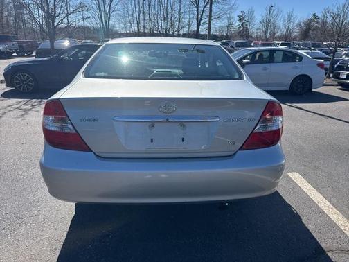 2002 Toyota Camry LE V6