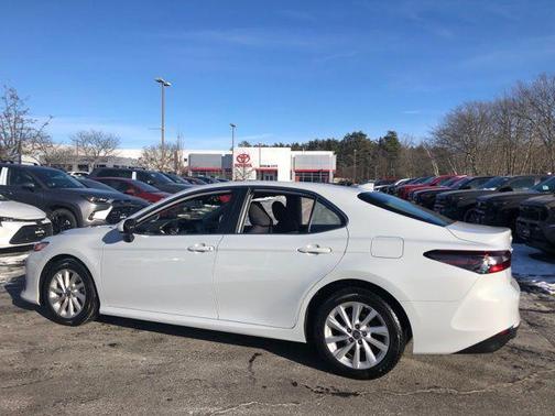 2022 Toyota Camry LE