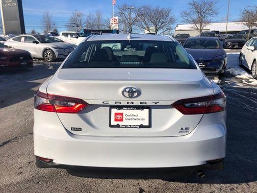 2022 Toyota Camry LE