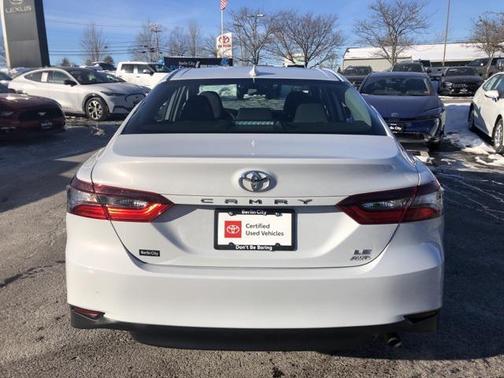 2022 Toyota Camry LE