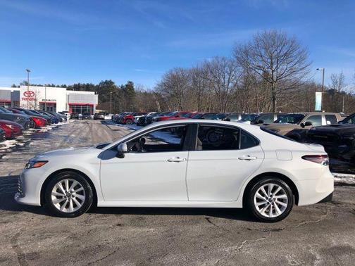 2022 Toyota Camry LE