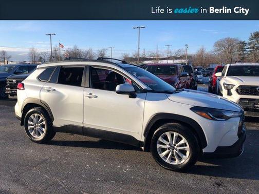 2023 Toyota Corolla Cross LE