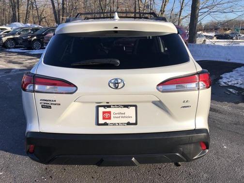 2023 Toyota Corolla Cross LE