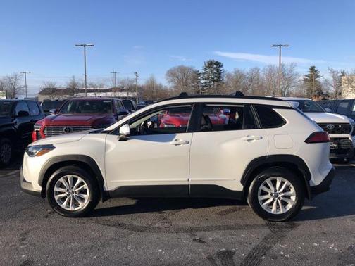 2023 Toyota Corolla Cross LE