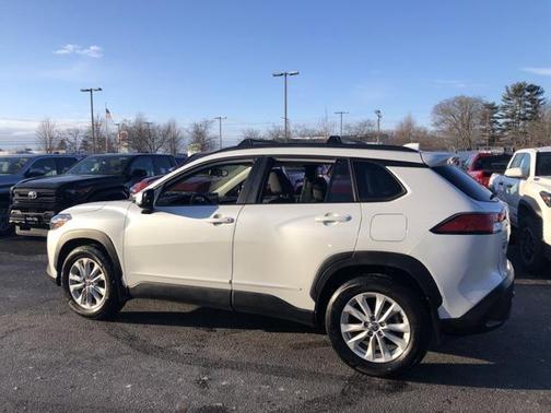 2023 Toyota Corolla Cross LE