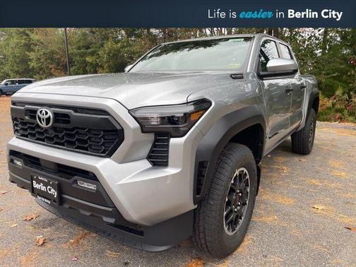 2025 Toyota Tacoma Hybrid TRD Off Road