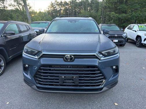 Storm Cloud 2024 Toyota Grand Highlander Platinum