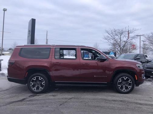 2024 Jeep Wagoneer L Series III 4x4