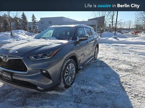 2026 Toyota Highlander Hybrid Platinum