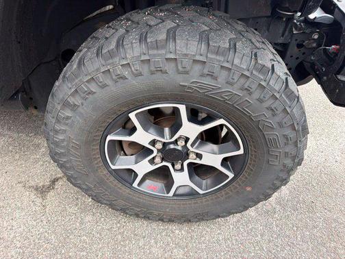 Black Clearcoat 2022 Jeep Wrangler Rubicon