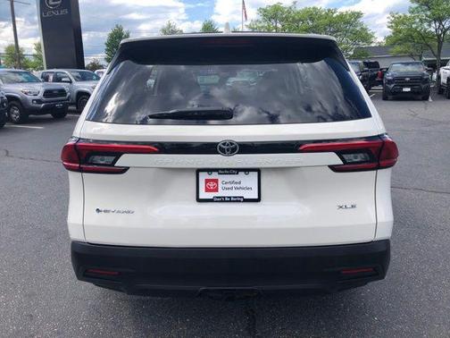 Coastal Cream 2024 Toyota Grand Highlander Hybrid XLE