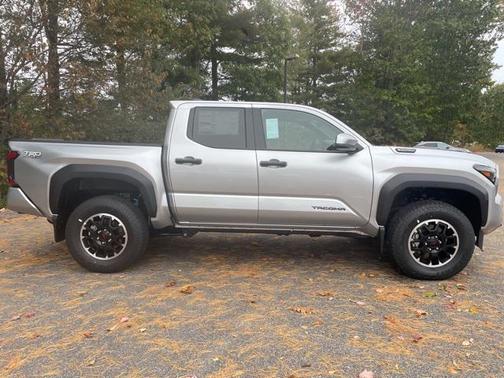 2025 Toyota Tacoma Hybrid TRD Off Road