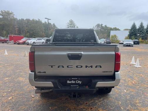 2025 Toyota Tacoma Hybrid TRD Off Road