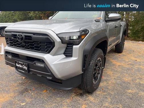 2025 Toyota Tacoma Hybrid TRD Off Road