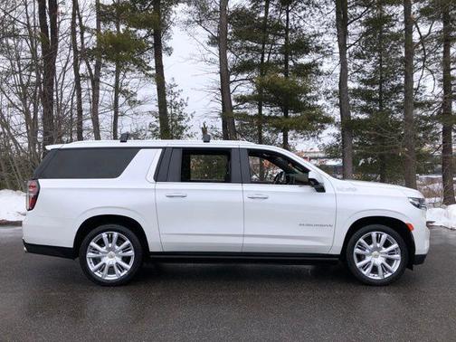 2021 Chevrolet Suburban 4WD High Country