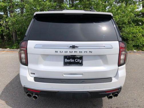 Iridescent Pearl Tricoat 2021 Chevrolet Suburban 4WD High Country
