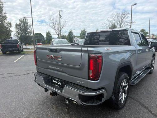 Sterling Metallic 2024 GMC Sierra 1500 SLT