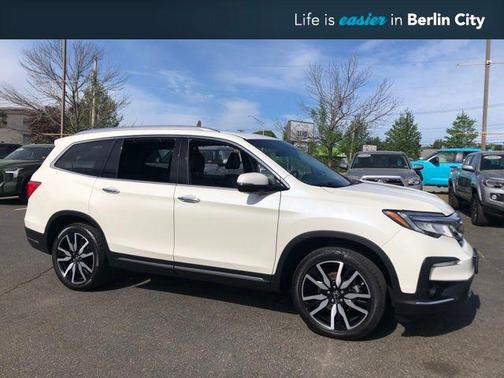 White Diamond Pearl 2019 Honda Pilot Elite
