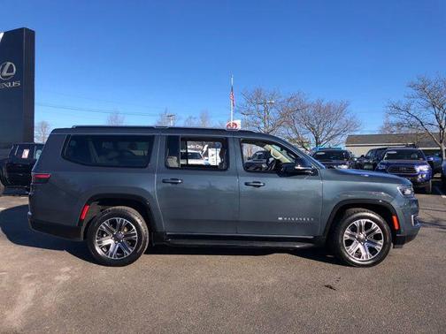 2024 Jeep Wagoneer L Series II 4x4