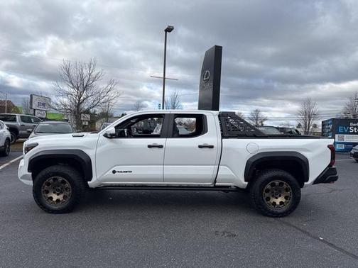 2025 Toyota Tacoma Hybrid Trailhunter