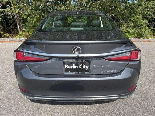 2024 Lexus ES 300h Base