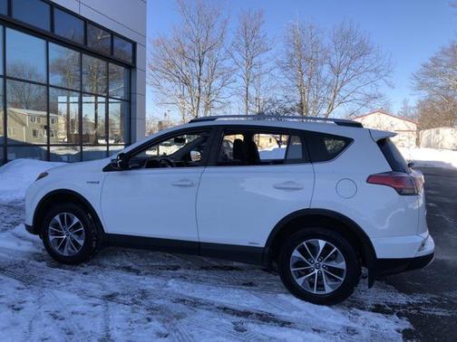 2016 Toyota RAV4 Hybrid XLE