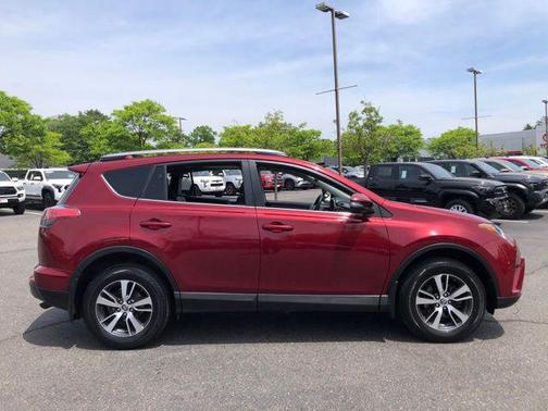 Ruby Flare Pearl 2018 Toyota RAV4 XLE