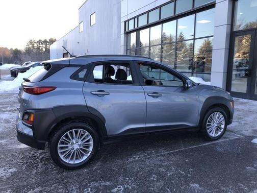 2021 Hyundai KONA SEL