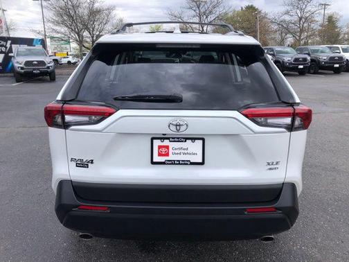 Wind Chill Pearl 2023 Toyota RAV4 XLE Premium