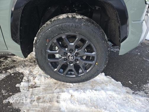 2026 Toyota Tundra Hybrid Platinum