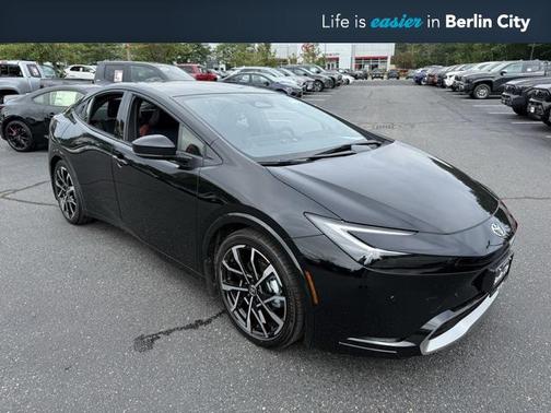 2025 Toyota Prius Plug-In Hybrid XSE Premium